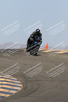 media/Mar-28-2022-Superbike Trackdays (Mon) [[b8603d0f67]]/Open Track Time/Turns 9 and 10/